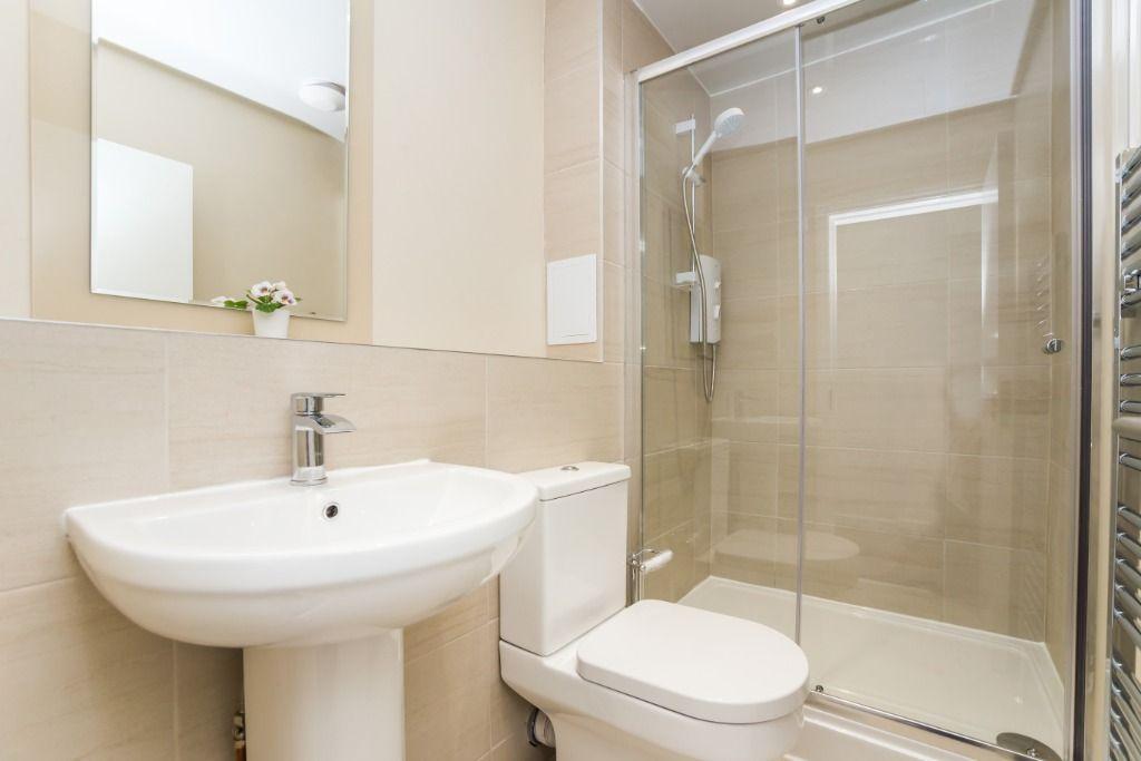 ONE BEDROOM FLAT TO RENT IN MACNEHSTER in Timperley - Image 4