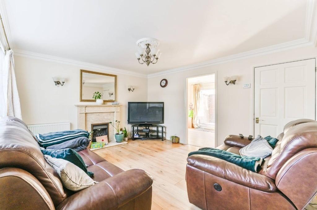 AMAZING ONE BEDROOM FLAT TO RENT IN ROCHESTER in Gillingham - Image 3