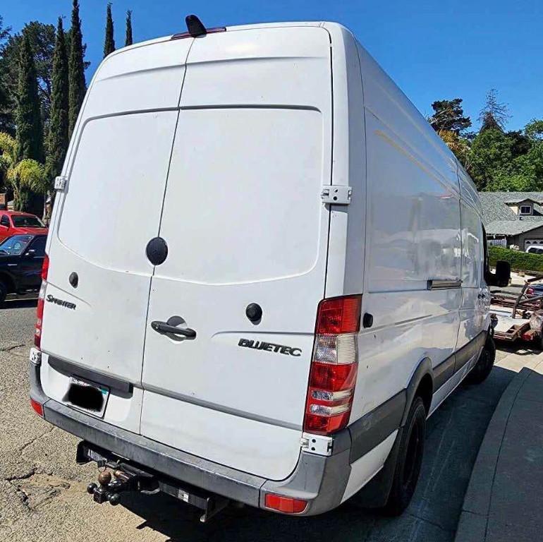Mercedes-Benz Sprinter 3500 in Oakland - Image 3