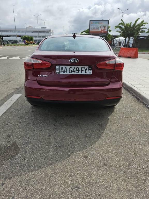 KIA FORTE 2015. à Abidjan - Photo 2