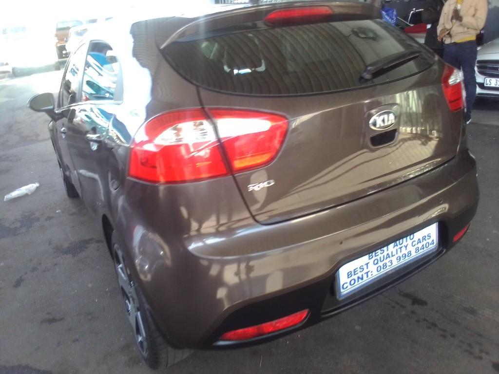 Pre-owned 2013 Kia Rio 1.4 Engine Capacity Tech with Manuel Tran in Bedfordview - Image 4