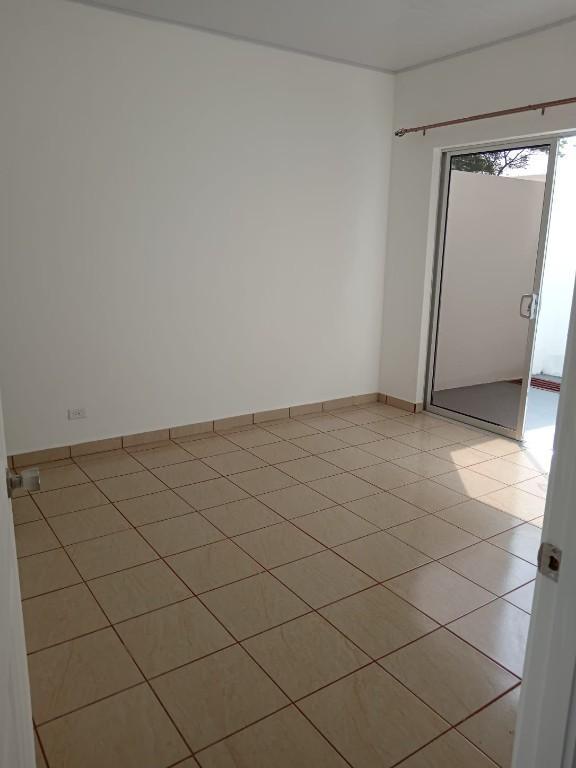 SE ALQUILAN BELLOS APARTAMENTOS EN ATENAS. en Naranjo - Imagen 5