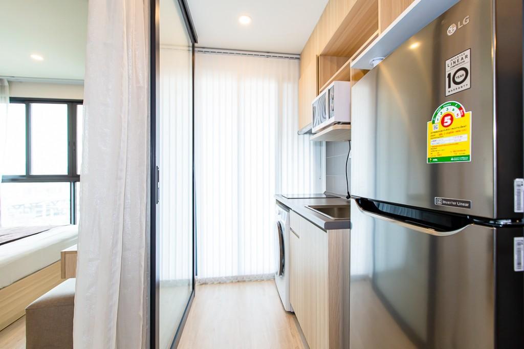 Luxurious Studio with Pool View at Ideo O2 Bangkok in Mueang Samut Prakan - Image 7