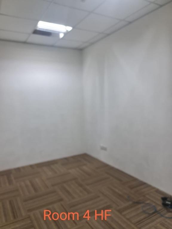 Redhill Small Industrial Office For Rent in Jurong West - Image 5