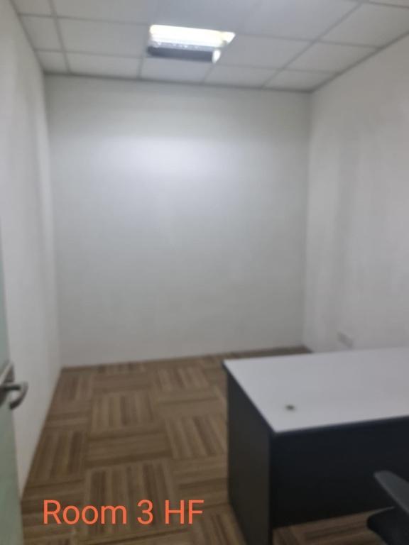 Redhill Small Industrial Office For Rent in Jurong West - Image 9