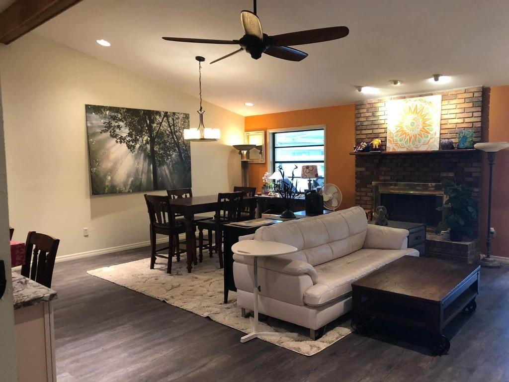 Real estates agent in Santa Clarita - Image 3