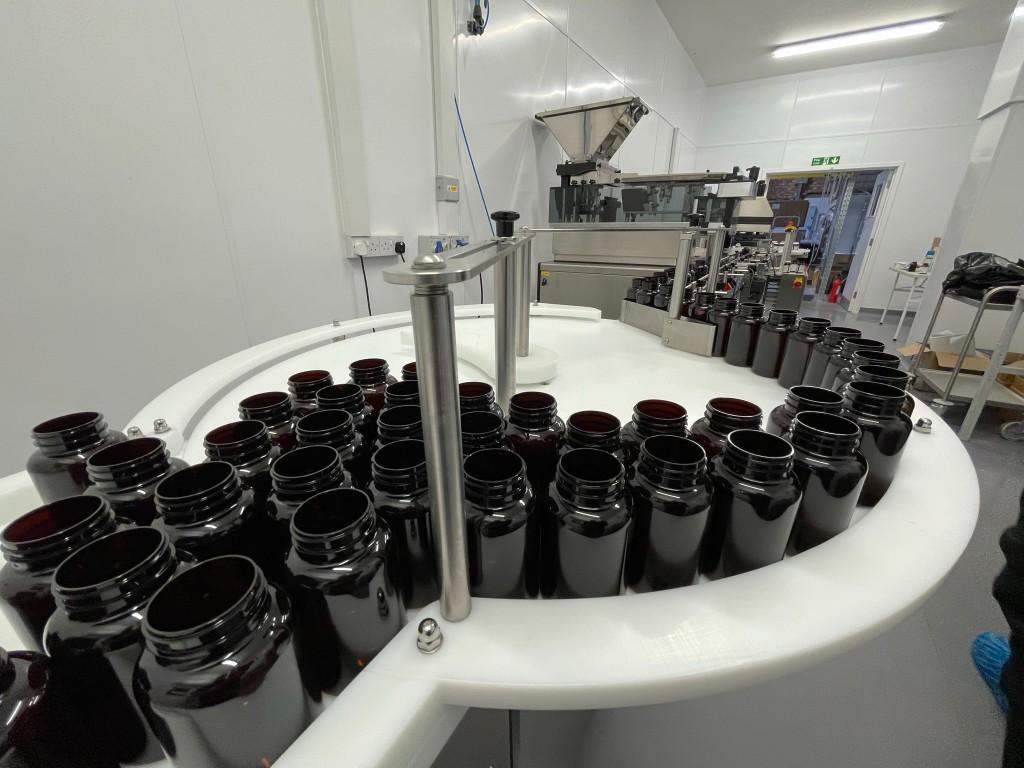Innovative Semi-Automatic and Automatic Tablet Counting Machines in Surbiton - Image 10