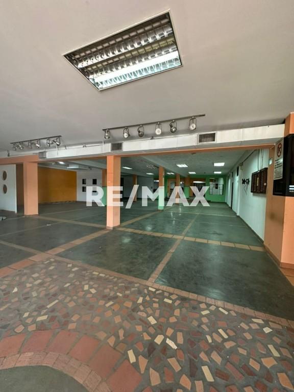 Local en Venta Av. La Limpia Remax Millenium en Tovar - Imagen 13