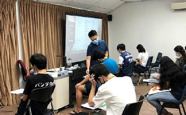 Best A Maths Tuition in Singapore | JC Maths Tutor - SG Math in Woodlands - Image 1