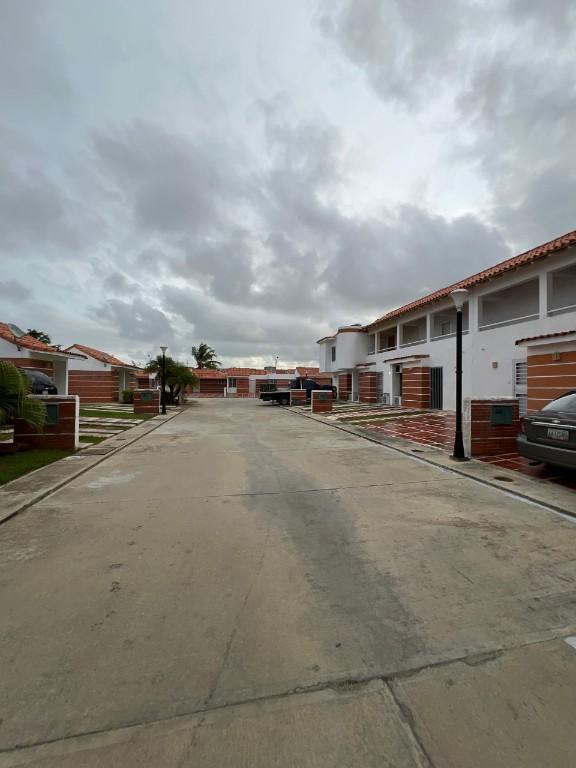 APARTAMENTO EN TUCACAS. CONJUNTO RESIDENCIAL PESCADORES I en Tucacas - Imagen 3