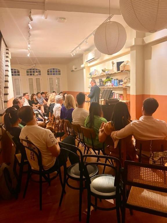 Magic Show Singapore - Drawing Room Deceptions in Boon Lay - Image 6