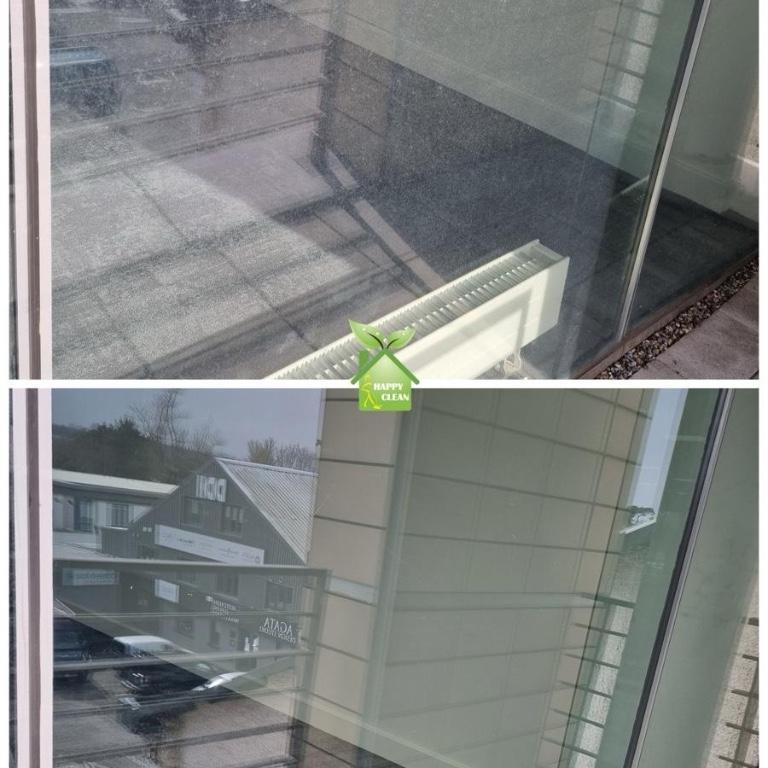 PROFESSIONAL WINDOW CLEANING in Dublin - Image 1