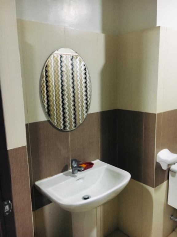 P16,000/MONTH CONDO UNIT FOR RENT IN BAGUIO CITY (LONG-TERM) in La Trinidad - Image 8