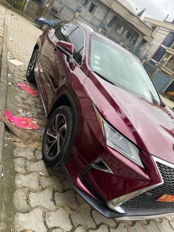 Lexus RX 350 année 2016 immatriculé au Cameroun - Photo 3