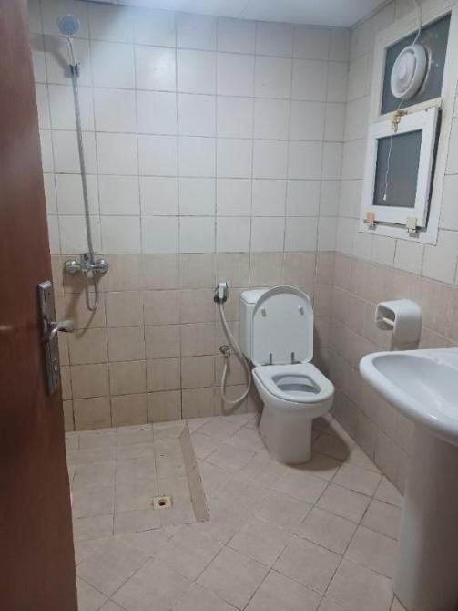 BED SPACE FOR RENT 550AED/MONTH in Kalbā - Image 3