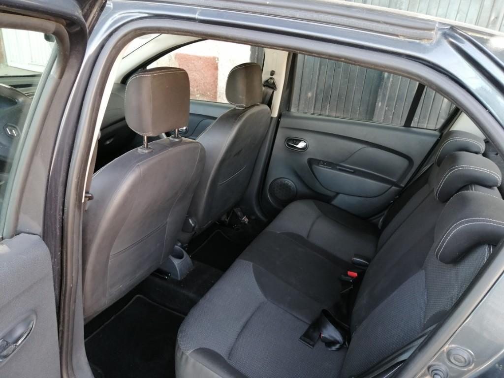VENDO RENAULT LOGAN 2017 UNICO DUEÑO en Casa Blanca La Corregidora - Imagen 4