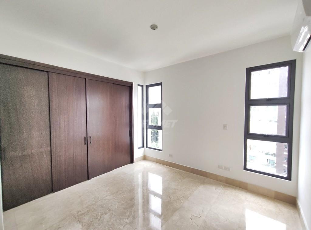 APARTAMENTO ASCENSOR AREA SOCIAL Y GYM LA RINCONADA STGO. en Gurabo al Medio - Imagen 11