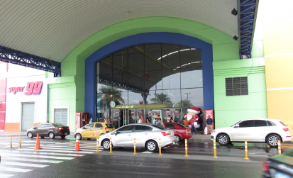 Local comercial en Albrook Mall en Panamá - Imagen 2