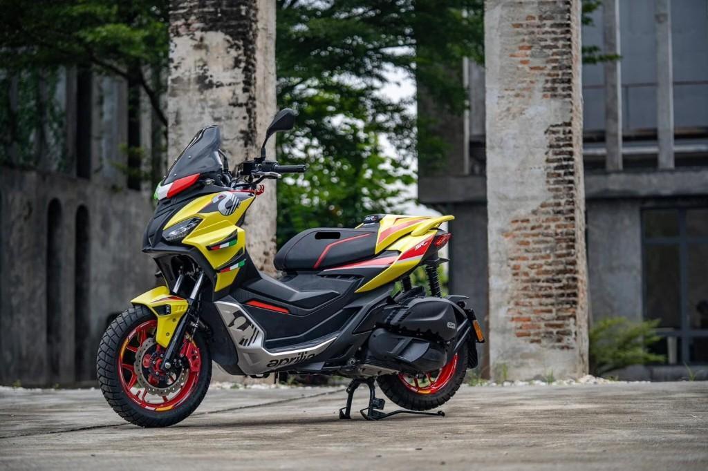 Aprilia SR200GT Custom Racing Rider Seat in Singapore - Image 3
