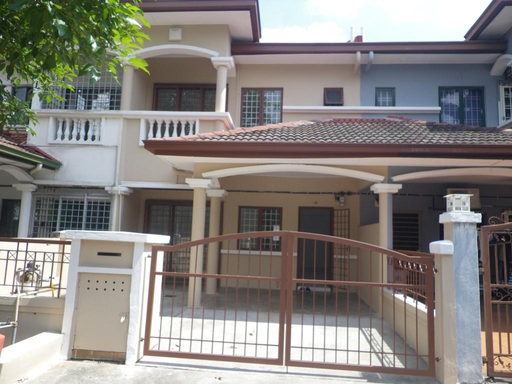 Selangor Taman Puchong Prima 2-sty Intermediate House For Rent in Puchong New Village - Image 2