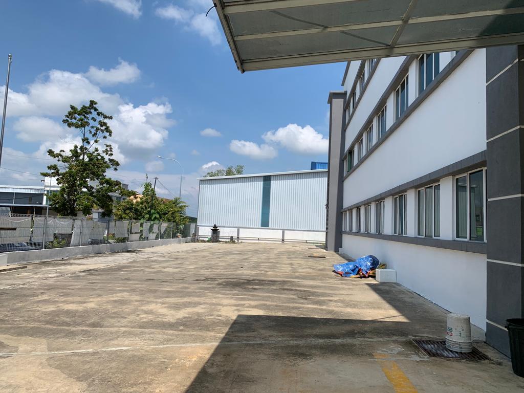 Kawasan Perindustrian Kundang 3-sty bungalow factory For Rent in Ladang Seri Kundang - Image 1