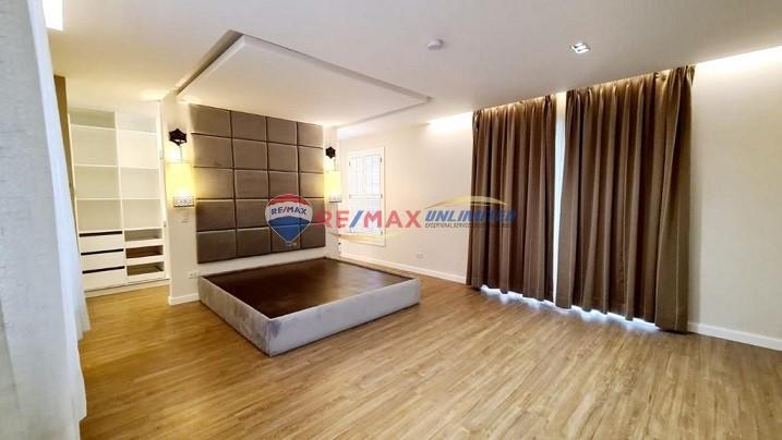 5-Bedroom Combined Townhouse at Ametta Place by Ayala Land in Pansol - Image 4