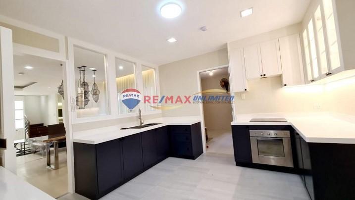 5-Bedroom Combined Townhouse at Ametta Place by Ayala Land in Pansol - Image 3