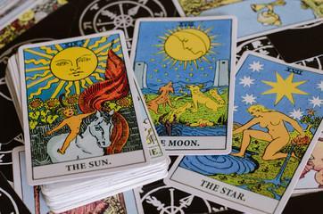 Lectura de cartas Tarot guía psíquica y videncia profesional en San José Villanueva - Imagen 1