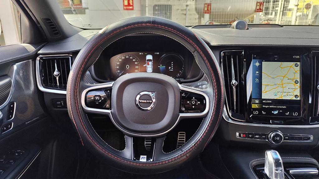 Volvo S90 2.0 T6 AWD R-Design Auto en Tarragona - Imagen 4