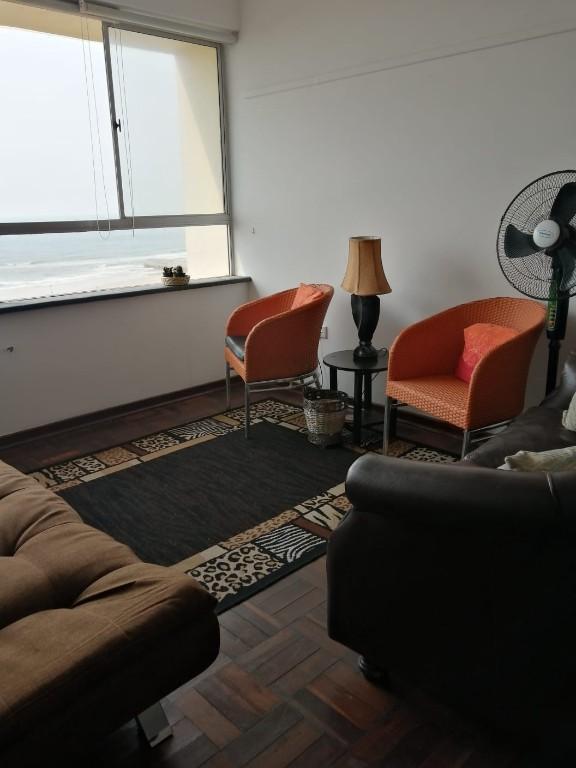 STUNNING BEACHFRONT FLAT FOR RENT in Pietermaritzburg - Image 1