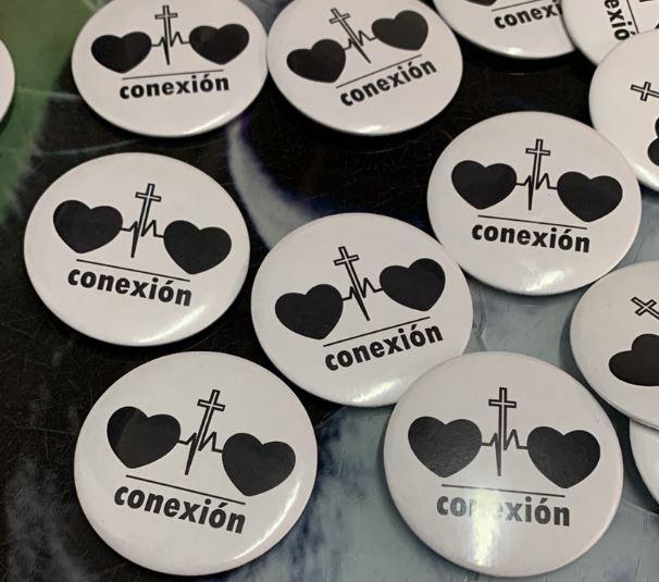 BOTONES PERSONALIZADOS / PINES PARA ROPA en Colombia - Imagen 1
