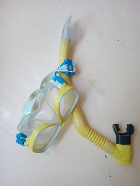 SET SNORKEL Y CARETA (GOGLES) en San Pablo de las Salinas - Imagen 1