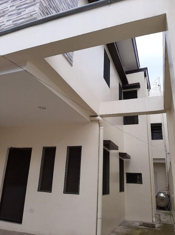 2-Storey House For Rent Guizo, Mandaue City W/ Maids Room in Consolacion - Image 9
