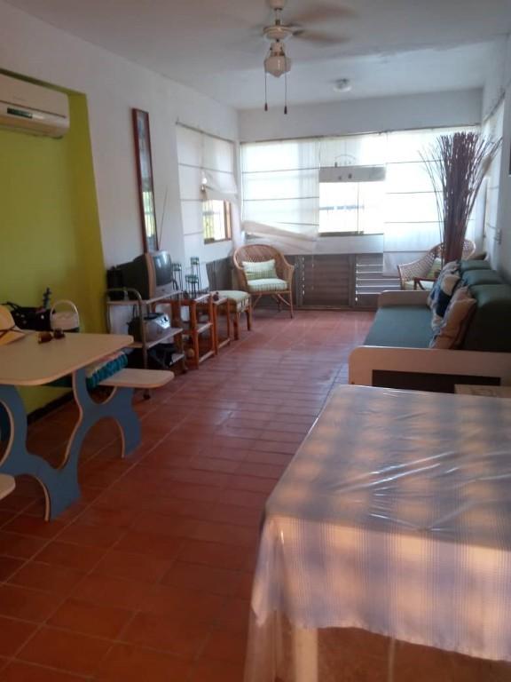 APARTAMENTO DE PLAYA, CONDOMINIO LAS MERCEDES,PAPARO. en Venezuela - Imagen 9