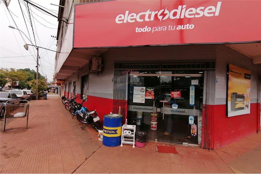 Vendo edificio en esquina sobre avenida Caballero 600 m2 de sup en Encarnación - Imagen 3