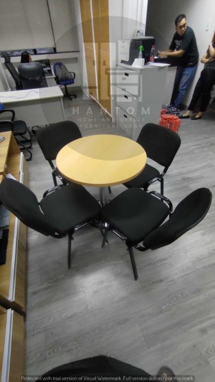 Round Table Furniture in Malate - Image 5
