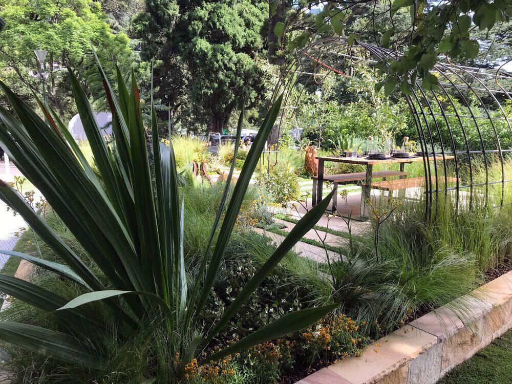 Sandstone Garden Edging in Ashmore - Image 6