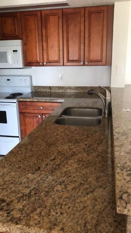 DISPONIBLE APARTAMENTO 2 CUARTOS 2 BANOS en Miramar - Imagen 13