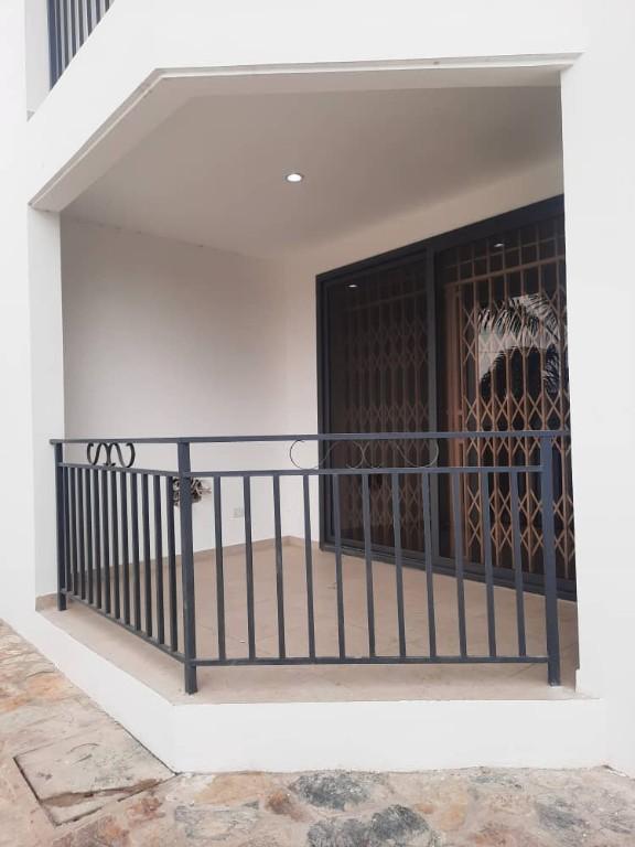 EXECUTIVE NEWLY BUILT APARTMENT AVAILABLE FOR RENT AT SAKUMONO in Ashiaman - Image 9