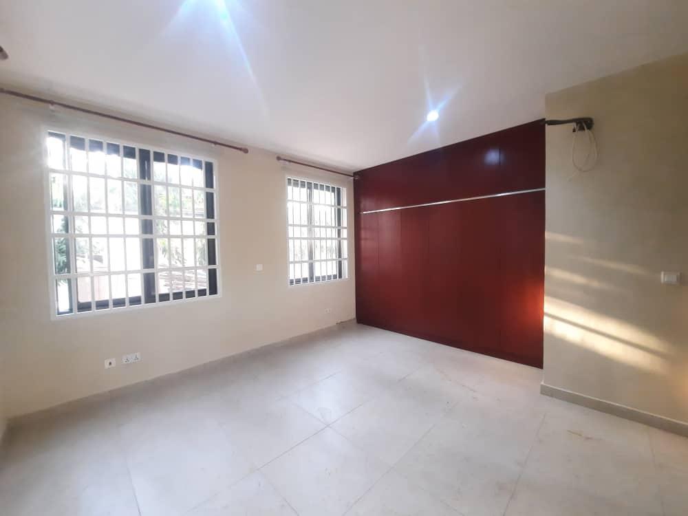 EXECUTIVE NEWLY BUILT APARTMENT AVAILABLE FOR RENT AT SAKUMONO in Ashiaman - Image 19