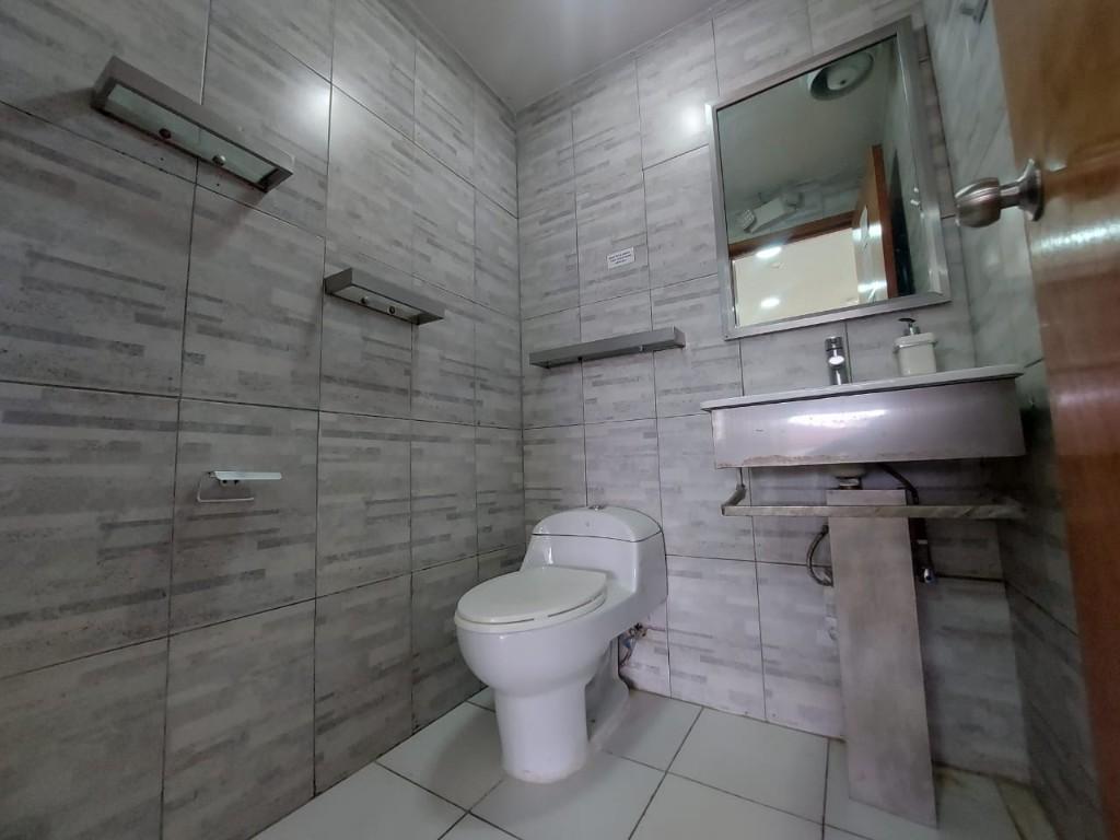 EN VENTA LOCAL PB - C C PLAZA MAYOR en Lecherías - Imagen 7