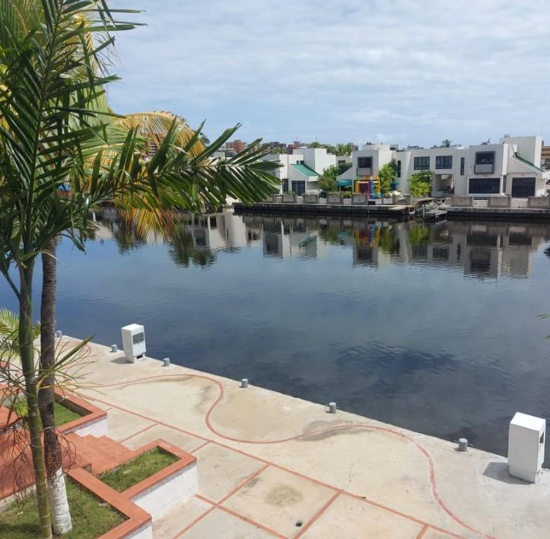 EN VENTA LOCAL PB - C C PLAZA MAYOR en Lecherías - Imagen 11