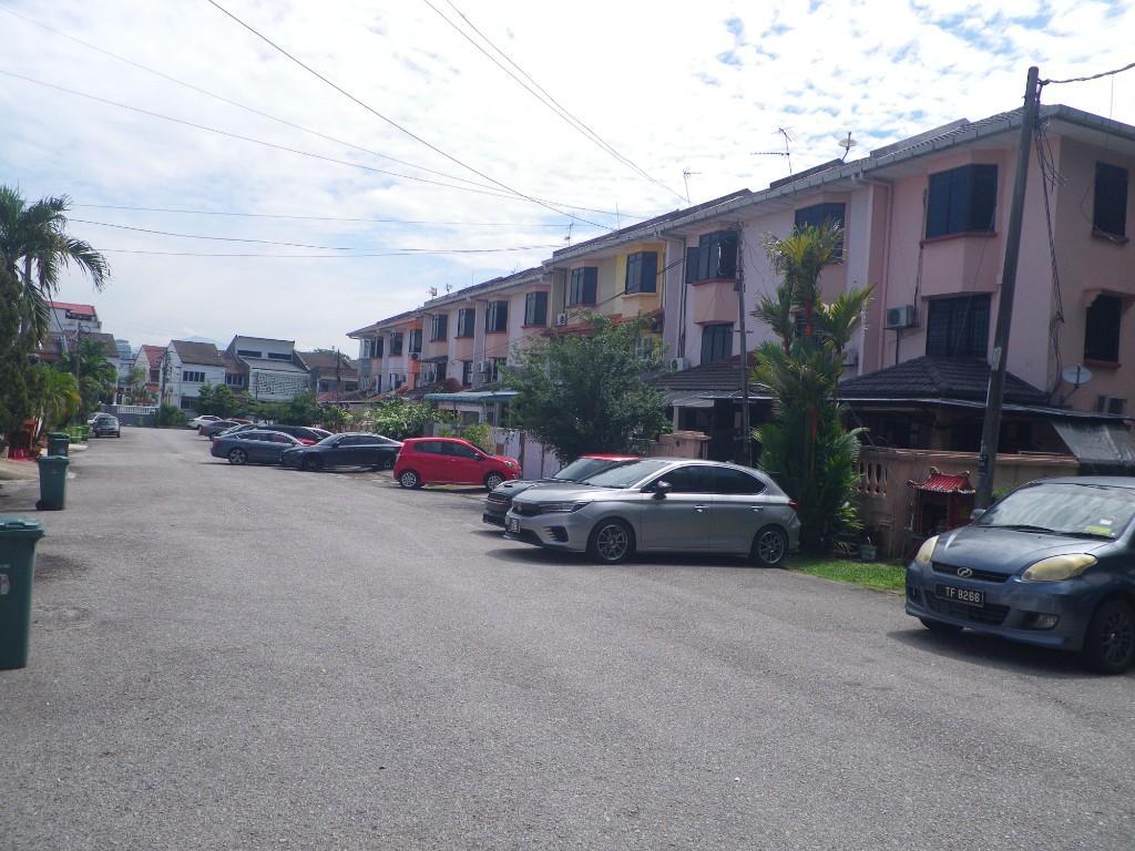 Kepong Taman Sri Bintang 3-sty Inter Terrace House For Sale in Setapak - Image 5