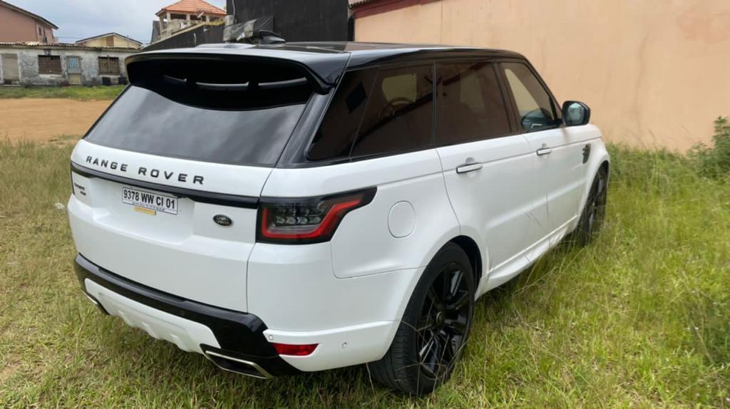 Vend LAND ROVER RANGE SPORT HST ANNÉE 2022 V6 DYNAMIC à Abidjan - Photo 5