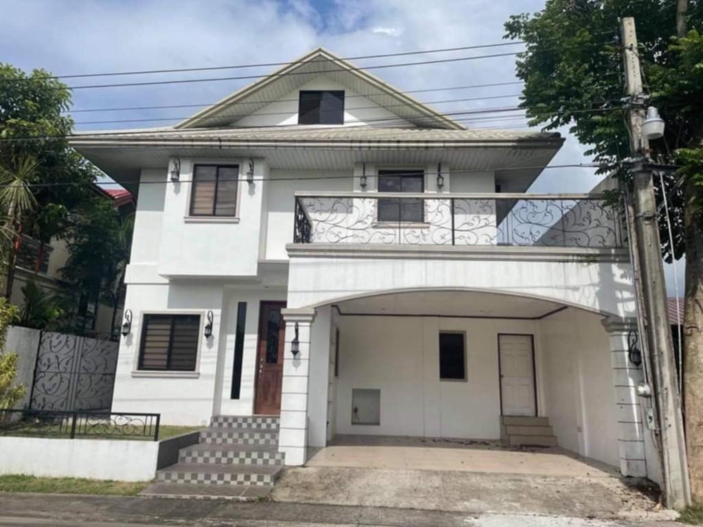 3 Bedroom House For Rent In An Exclusive Subdivision in Silay - Image 1