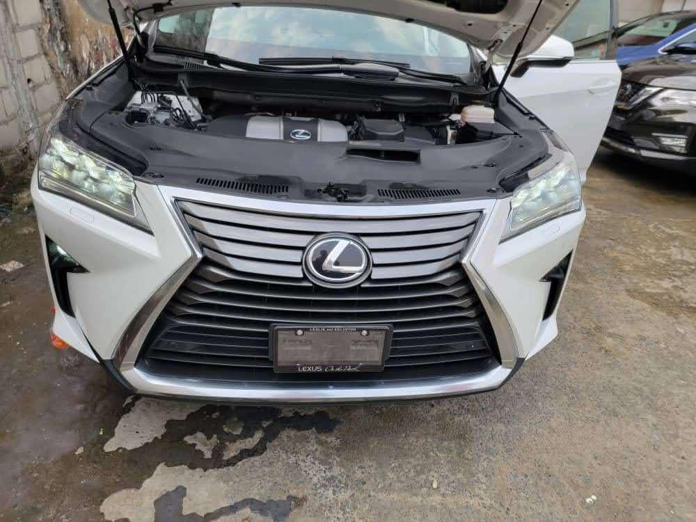 Lexus RX 350 2020 hyper Propre à Douala - Photo 3