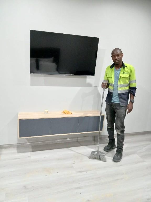 We do floating TV Stand in Centurion - Image 1