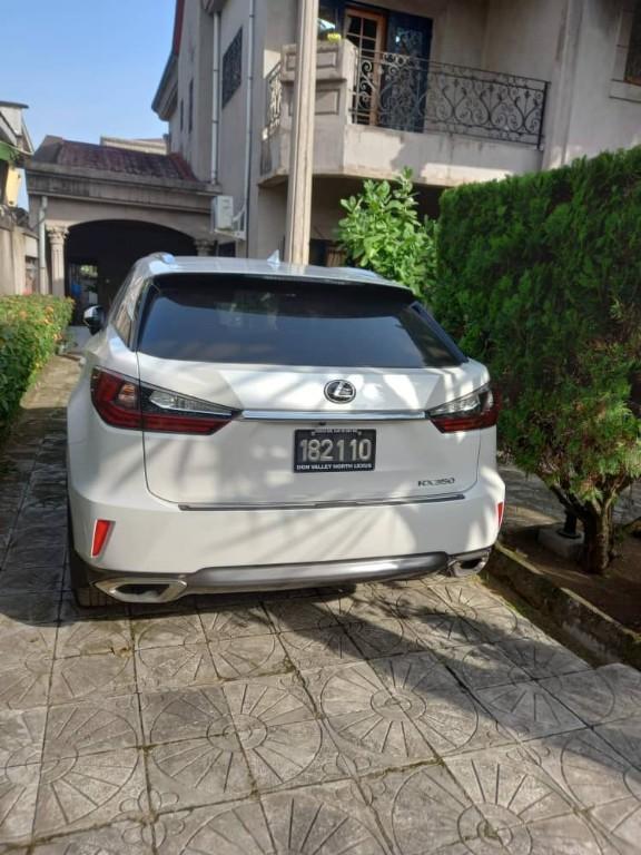 Lexus RX 350 2020 bien Propre à Douala - Photo 3
