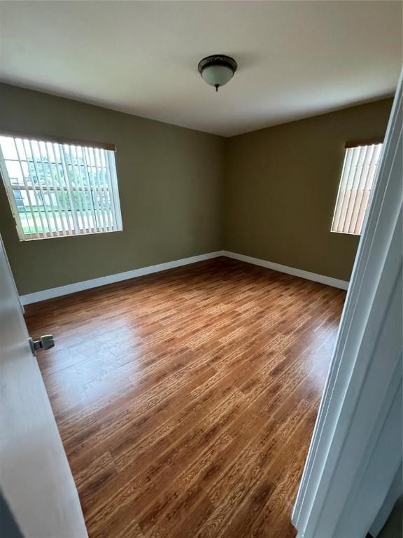 SINGLE FAMILY DISPONIBLE, 3 CUARTOS Y 2 BANOS BUEN PRECIO en Westchester - Imagen 9