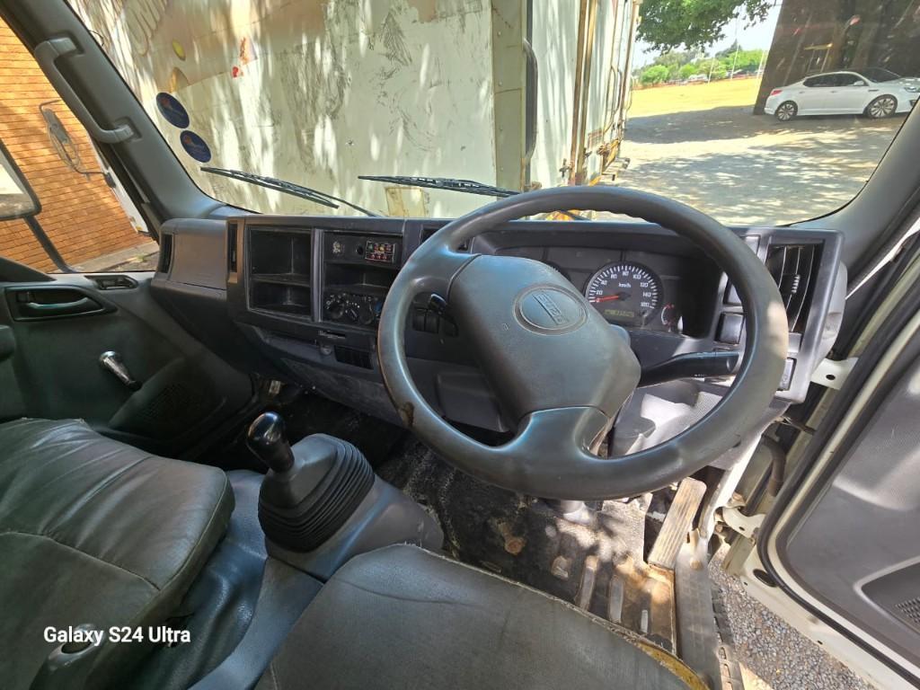 Isuzu truck for sale in Bedfordview - Image 4